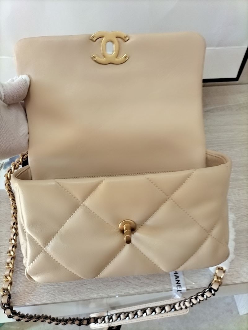 Chanel 19 Bags